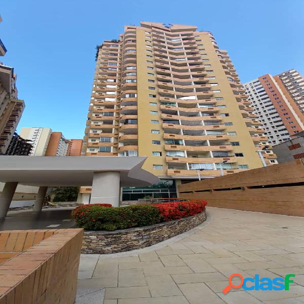 Apartamento en Res. Las Chimeneas. PLA-1813