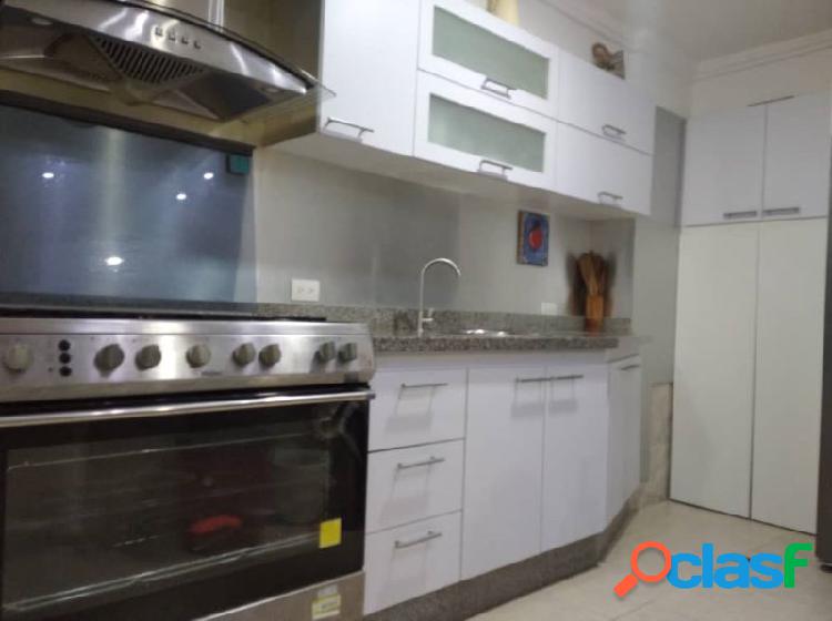 Apartamento en Res. Sarahit. Callejón Prebol, Valencia.