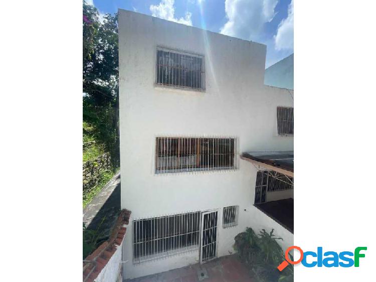 En venta casa tipo Townhouse en Los Naranjos del Cafetal