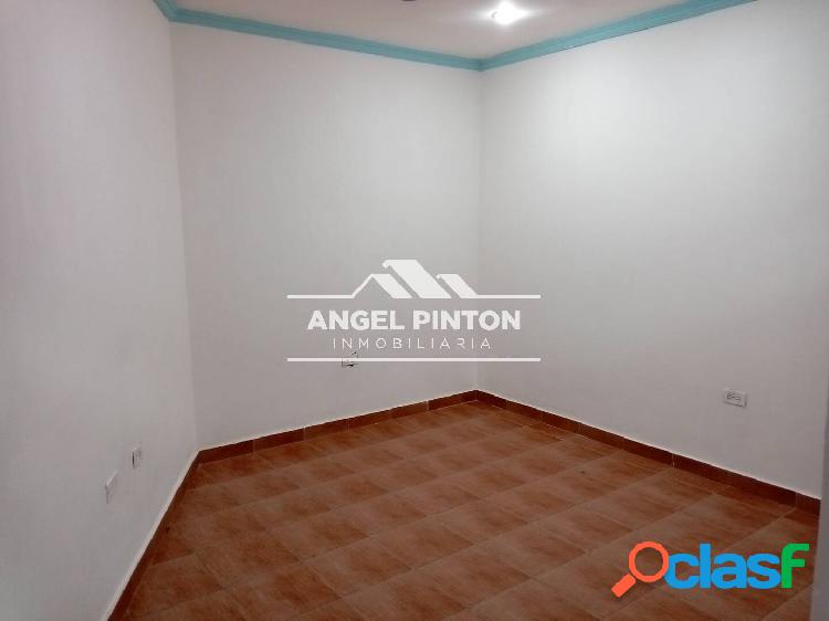 LOCAL COMERCIAL EN ALQUILER EN CC CIUDAD CHINITA MARACAIBO