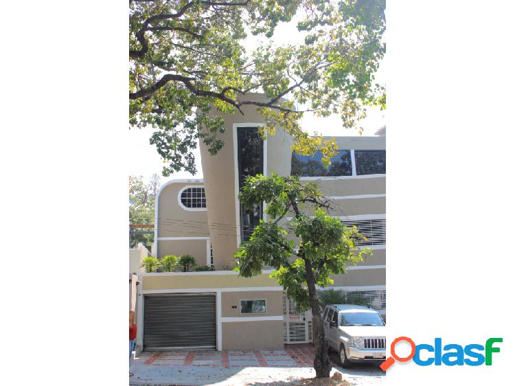 Vendo edificio gerencial 715m2 Los Caobos 3054