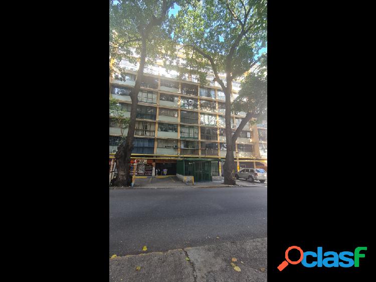 APARTAMENTO EN VENTA EN LA URB. SEBUCAN