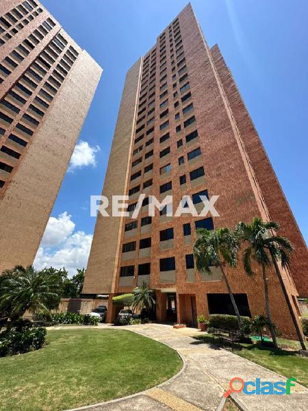 Apartamento En Alquiler Torre Europa. Remax Millenium