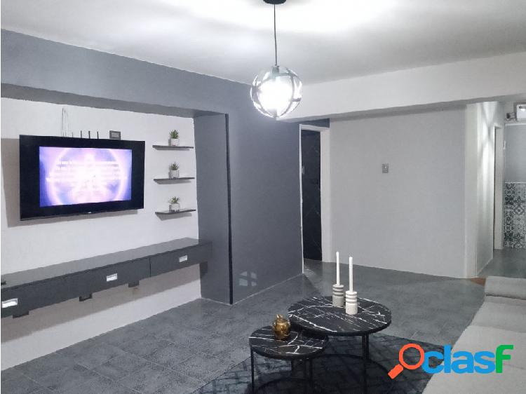 Apartamento en Venta Base Aragua, Res. Luis XV. Maracay