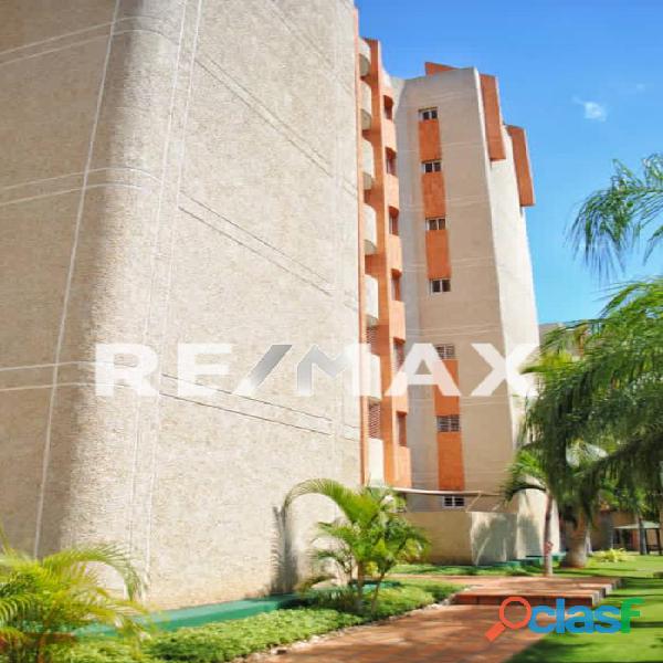 Apartamento en Venta Resid. Pequeña Europa. Remax Millenium