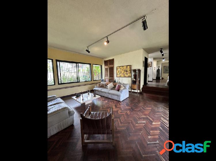 CASA EN VENTA DE 672 M2 - URBANIZACIÓN LOS NARANJOS