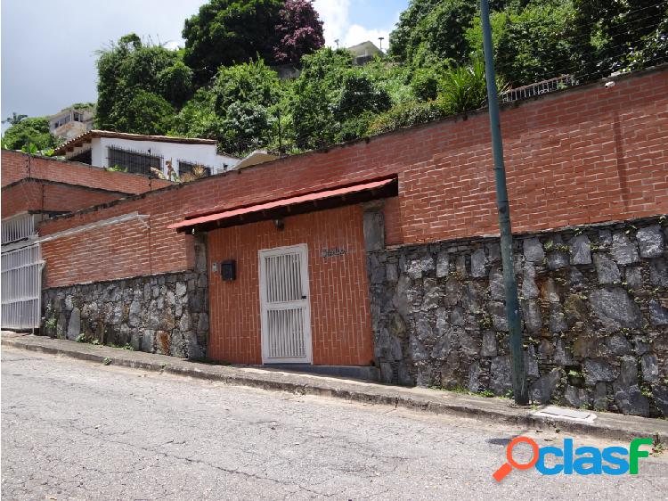 CASA EN VENTA EN COLINAS DE BELLO MONTE