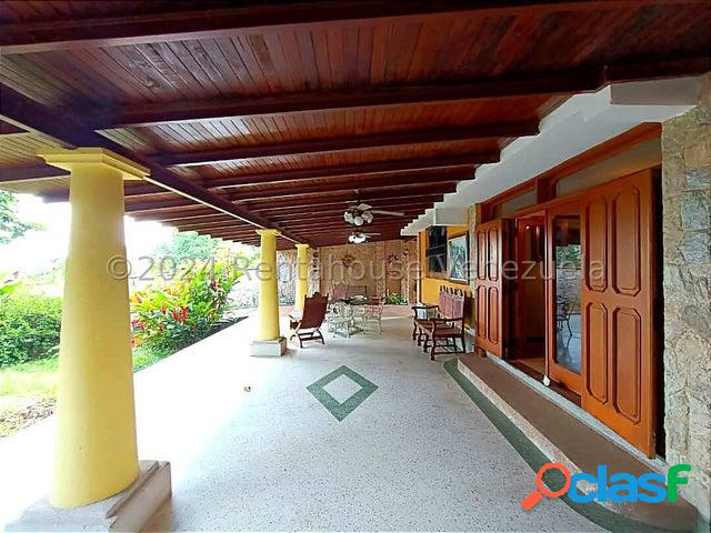 CASA EN VENTA URBANIZACION EL CASTAÑO MARACAY ESTADO ARAGUA