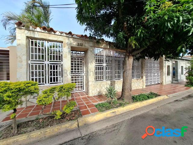 CASA EN VENTA URBANIZACION LAS CAYENAS LA MORITA ESTADO