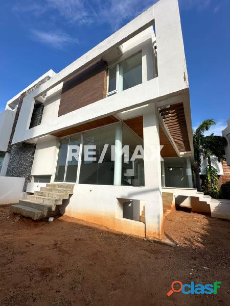 Casa En Venta Villa Fortaleza Creole. Remax Millenium