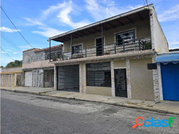 Casa con anexos en venta, Sector La Romana, Maracay