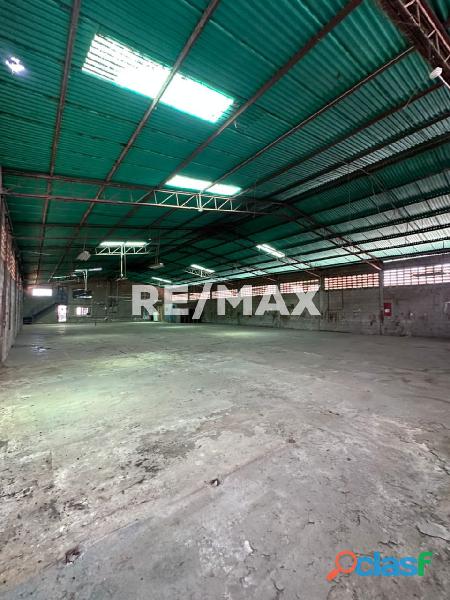 Galpón En Cañada Honda. Remax Millenium