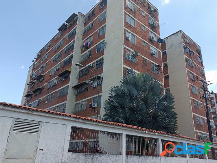 ¡Oportunidad única! Cómodo apartamento semi-amoblado,