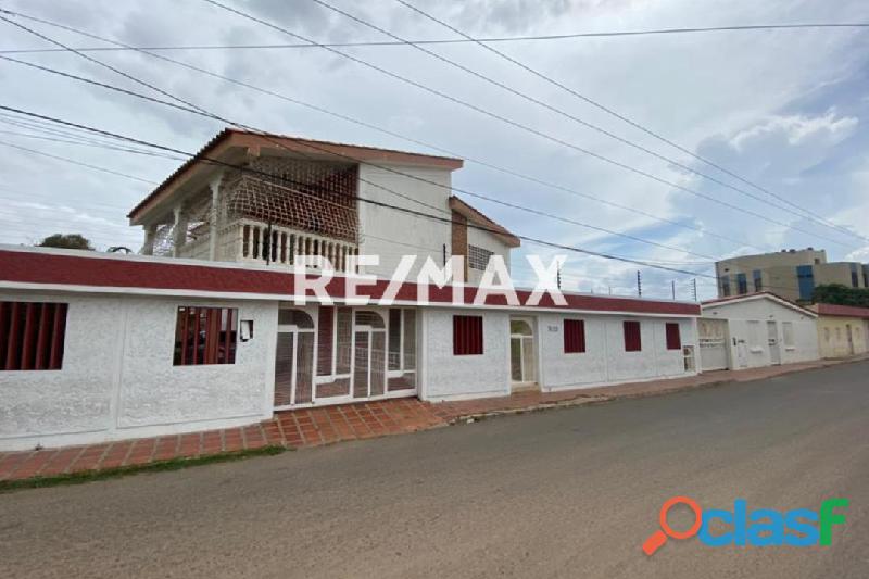 Quinta En Venta Urb. La Macandona. Remax Millenium