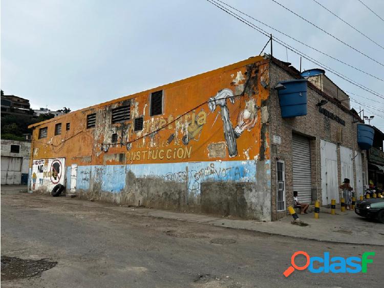 Se vende Local Comercial 440m² Catia la mar