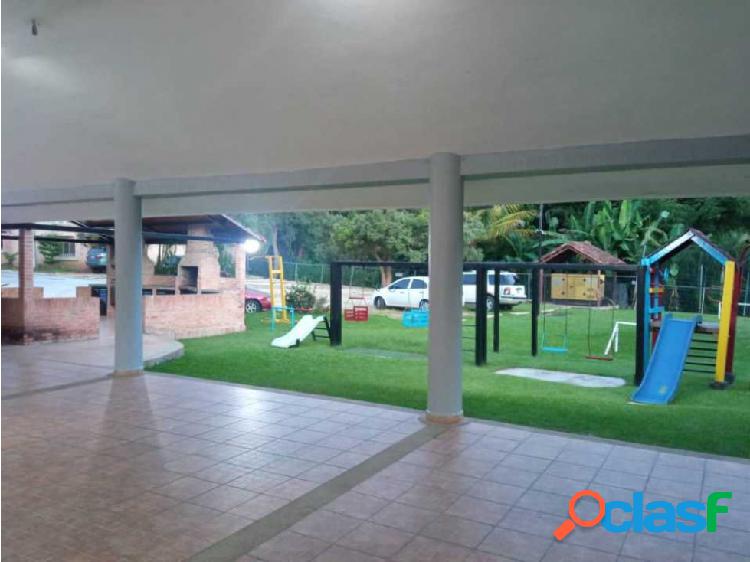 Thowhouse en alquiler ubicado en Guataparo