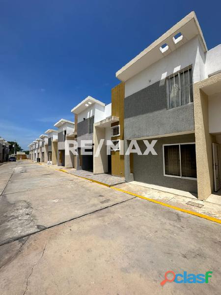 Townhouse en Venta. Villa Sofia. Remax Millenium