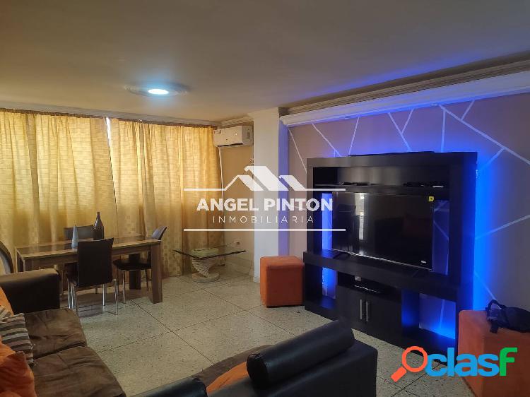 APARTAMENTO EN VENTA EN LA FLORIDA MARACAIBO API 8273