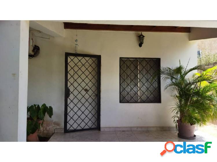 CASA EN VENTA EN EL VALLE - LA ISLA DE MARGARITA