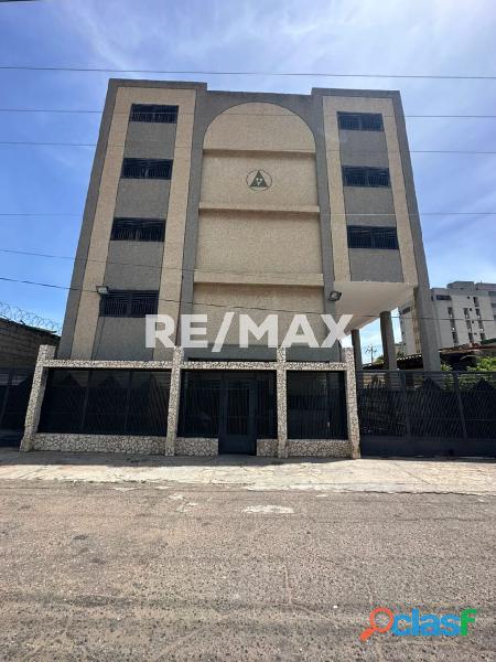 Edificio Comercial. en Venta. Remax Millenium