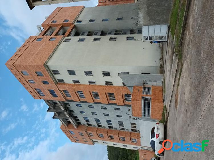 PentHouse en Res. Altos Del Manantial. PLPH-042