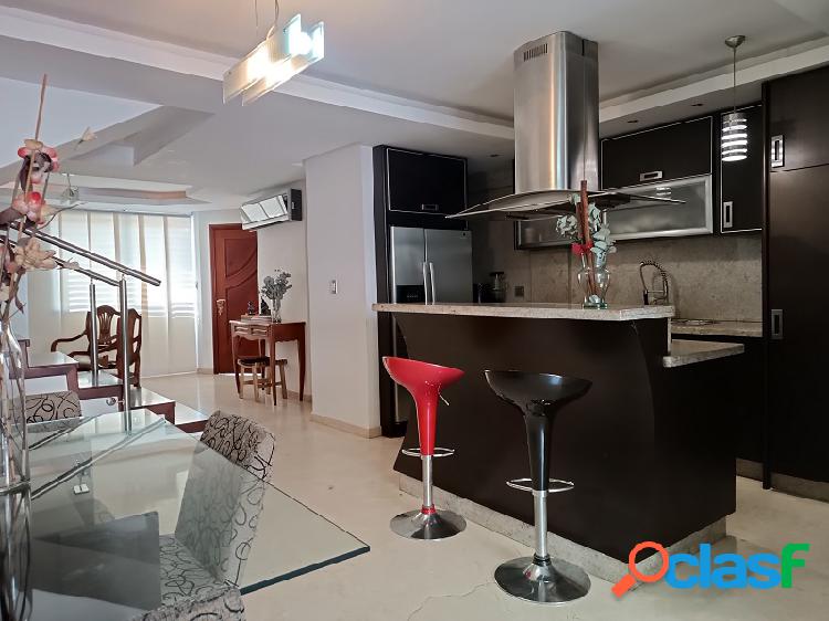 Townhouse en Res. Villa Nueva, Parque Naguanagua, Naguanagua