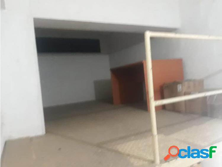 Alquilo deposito c/mezzanina 15,64+12m2 Los Cortijos 5047