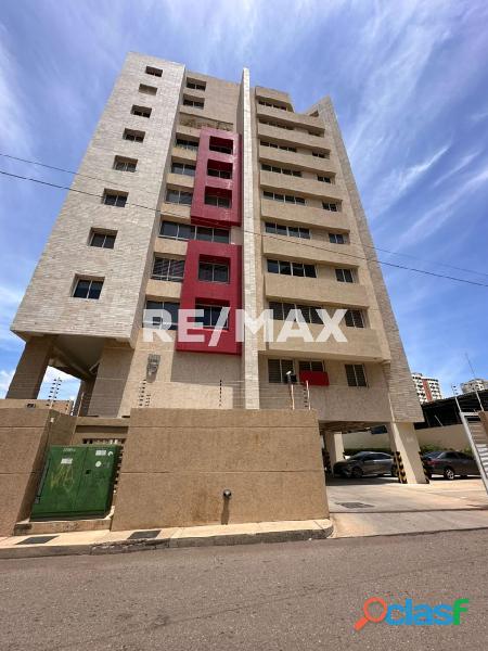 Apartamento En Edif. Torre G. Remax Millenium