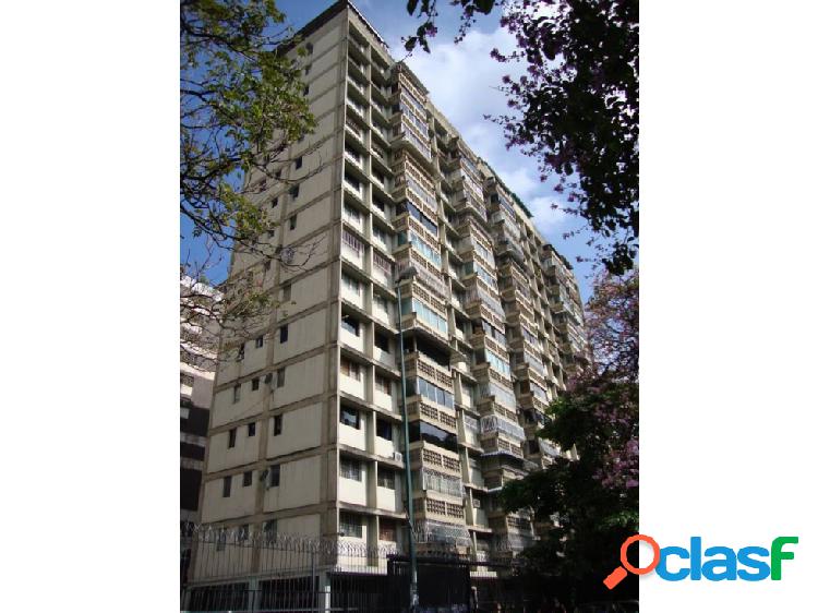 Apartamento en San Benardino 107mts2 / 3 hab / 2 bañ / 1pe