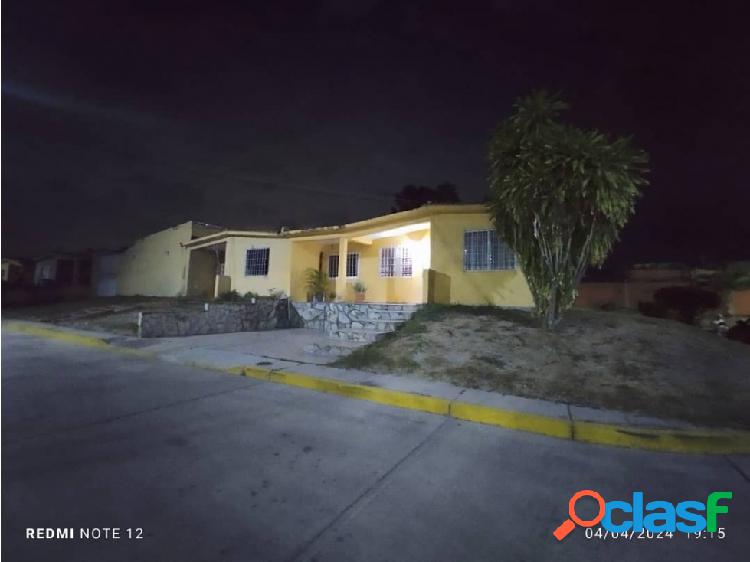 CASA EN TIERRA DEL SOL, SAN JOAQUIN. (SDANEU-08)