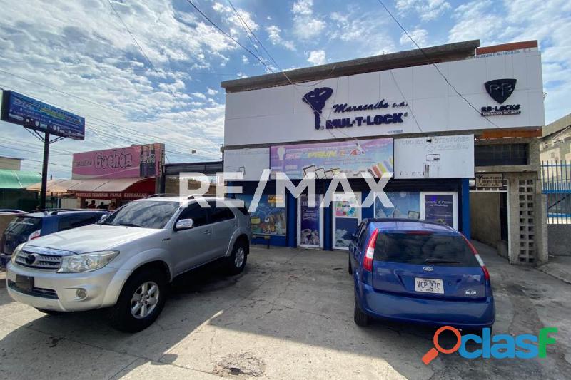 Edificio Comercial en Venta en Av. Dr. Portillo. Remax