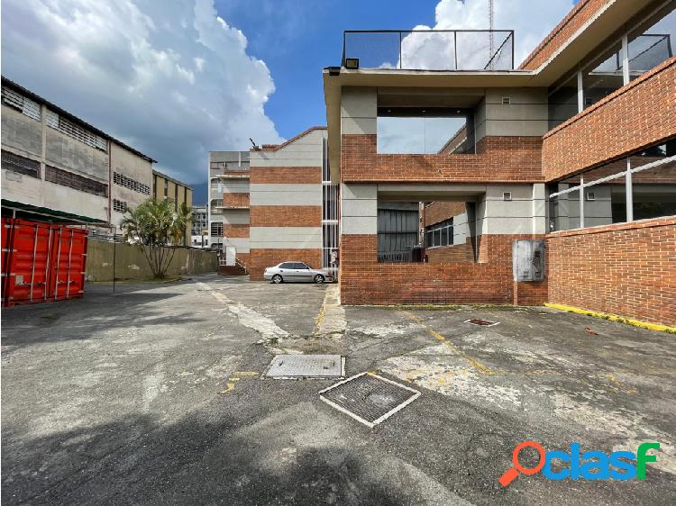 Se Alquila oficina 670m² Los Ruices