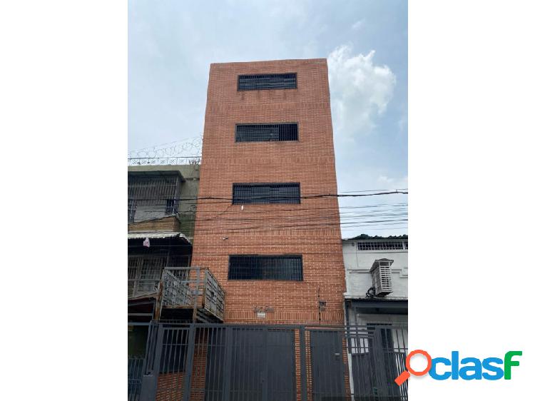 Se vende edificio industrial 1.000m² 8b Catia