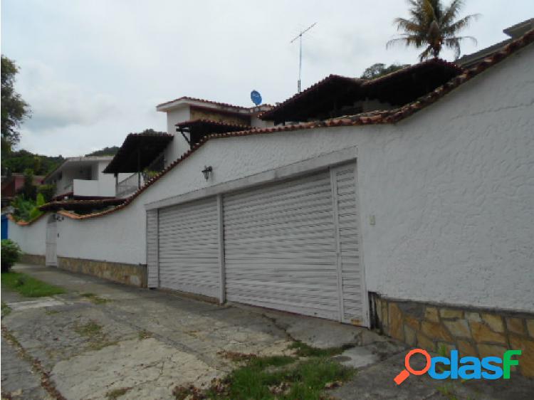 Vendo casa 876.45m2 7h/7b/5p Prados del Este