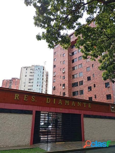 Venta Apartamento Resid. Diamante, Urb. Trigal Norte