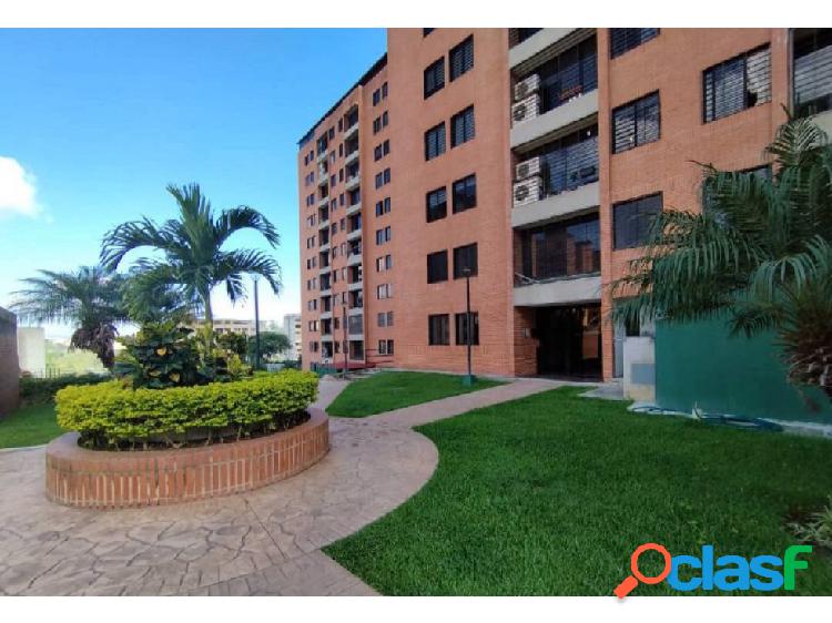 APARTAMENTO EN COLINAS DE LA TAHONA