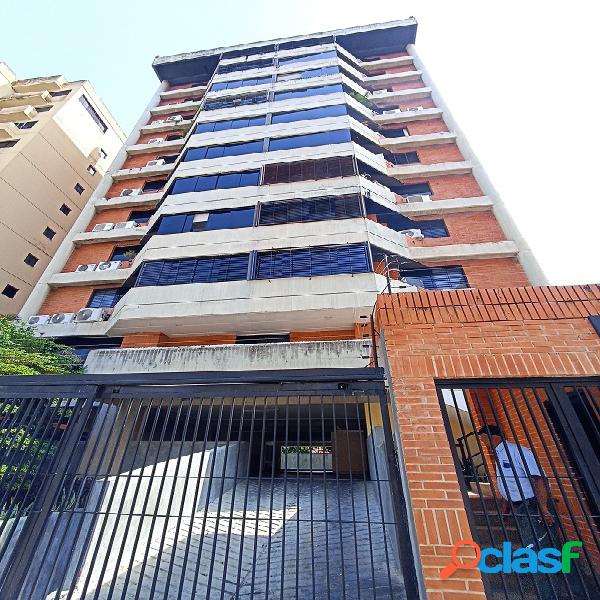 Apartamento en Res. Etna, Sabana Larga. PLA-1824