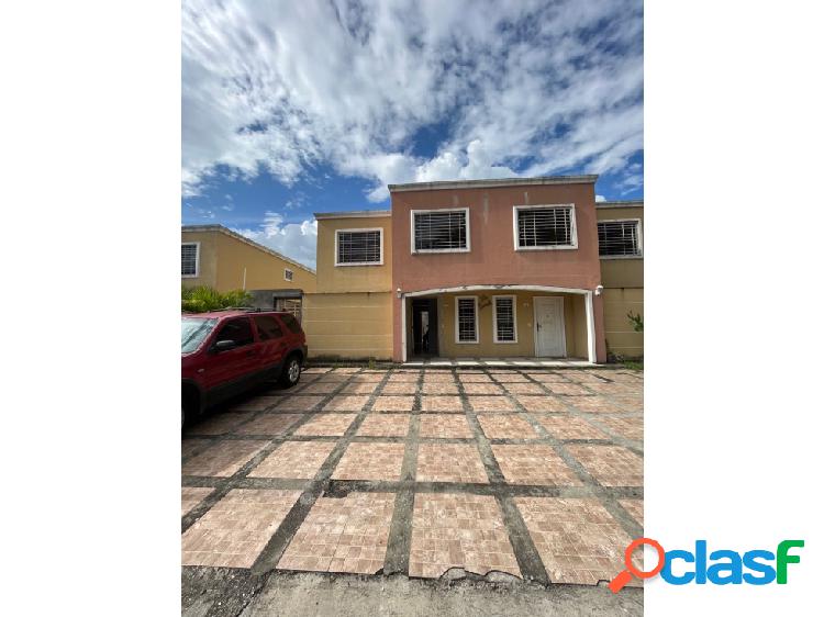 CASA EN VENTA, ESTANCIAS LAS MARGARITAS