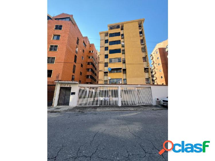 Apartamento en Venta en la Urb el Bosque, Maracay