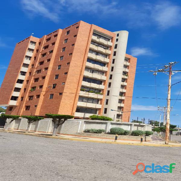Apto. En Alquiler Resd. Los Amigos Remax Milenium