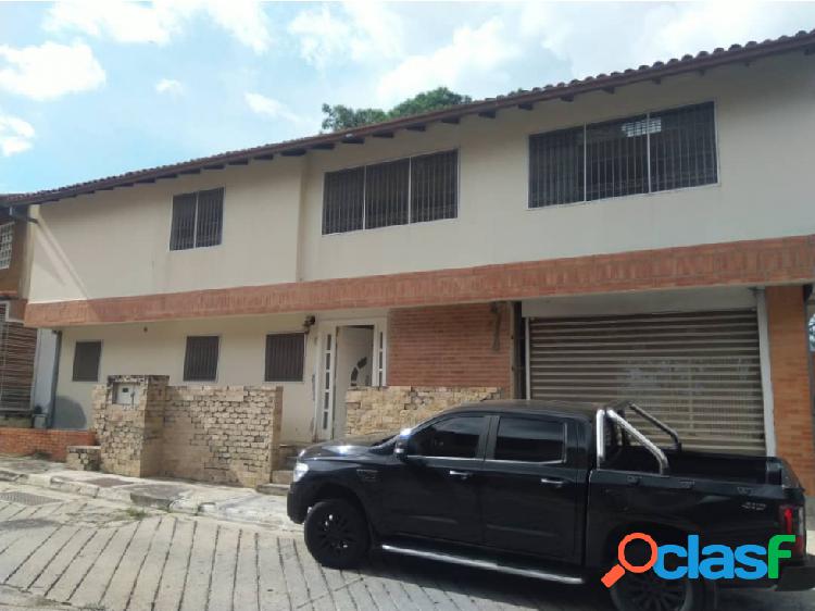 Casa Townhouse en venta en Bosque Valle DT