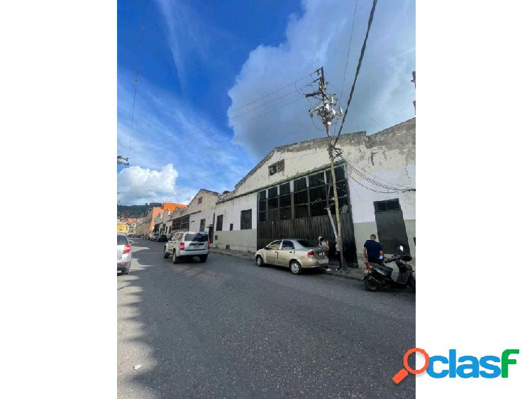 Vendo galpón industrial 3.000m2 El Cementerio 9075