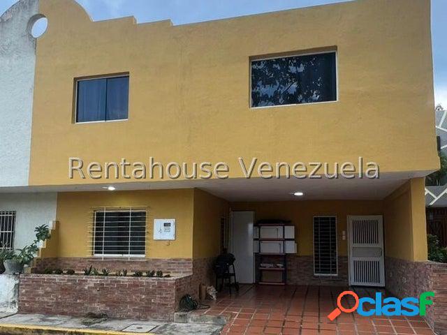 25-6796 Townhouse en Venta Barbula Naguanagua