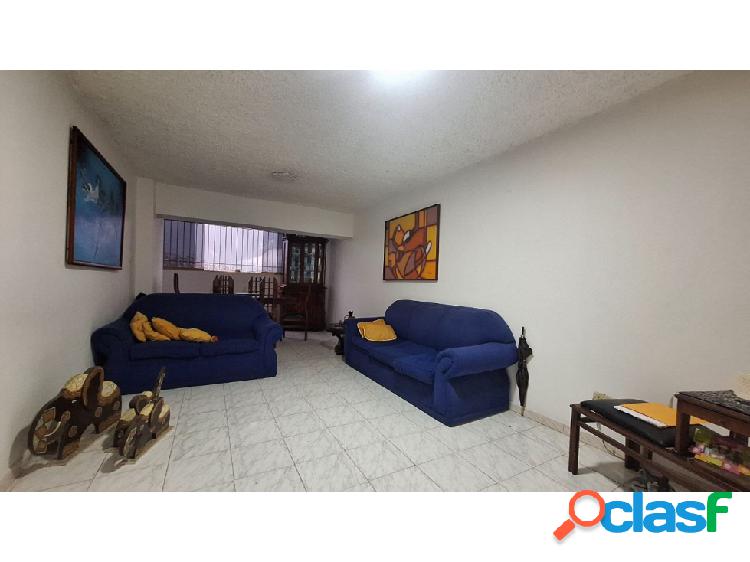 APARTAMENTO EN LOS MAGALLANES DE CATIA