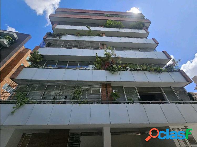 Alquilo apartamento 188m2 Campo Alegre 9357