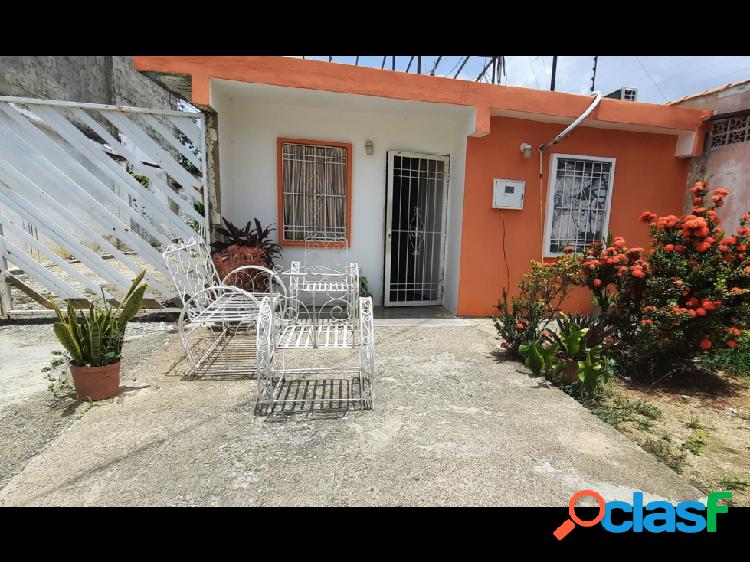 CASA EN VENTA LA URB. ARGIMIRO BRACAMONTE I (EL CUJI) ZONA