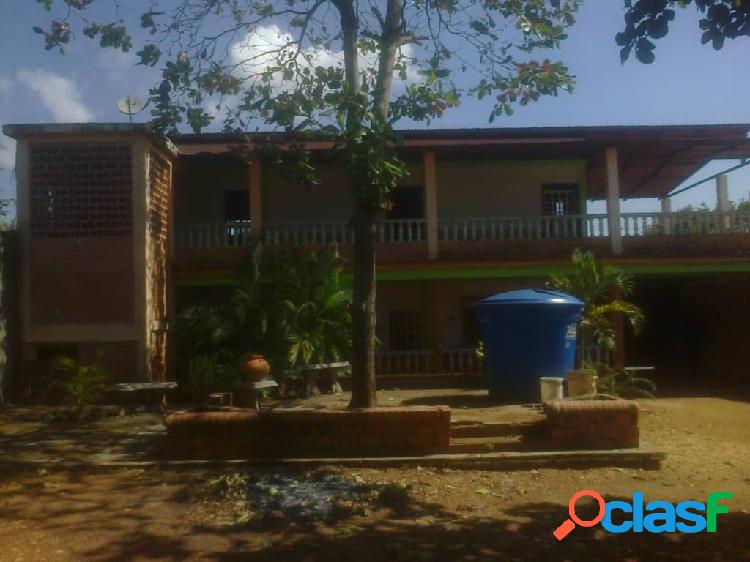 Cómoda Casa Tipo Posada en Tocuyito, Edo. Carabobo. Venta.