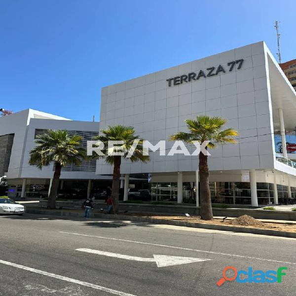 Local Comercial en Alquiler. C.C. Terraza 77. Remax