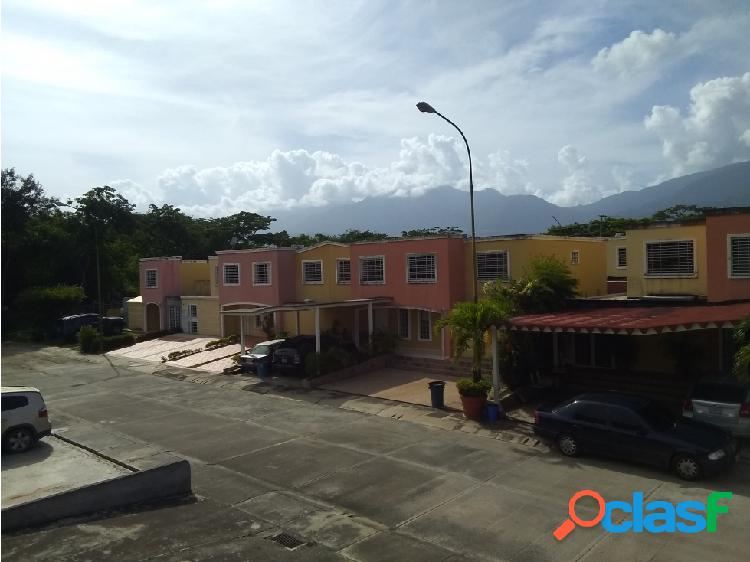 Vendo casa 116m2 Villa Heroica Guatire 8564