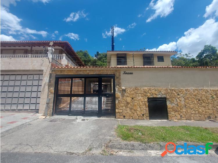 Vendo casa 350m2 Terrazas del Club Hipico 0148